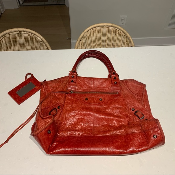 Balenciaga Handbags - Balenciaga City Leather Handbag (authentic)